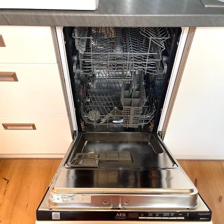 Cozy Home Matisa Apartment, Free Parking, Self Check-In Riga Luaran gambar